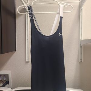 Underarmour Women's heatgear top Size Small